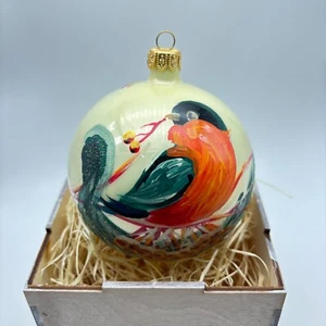 Decoración de Navidad. Bolas de árbol de bolas. Vidrio. pintado a mano. Jilguero sobre un blanco - Imagen 1 de 4
