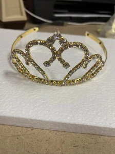 Königin Diadem Krone Hochzeit Braut Party Abschlussball Festzug goldfarben KRISTALL mit Kamm 2D - Bild 1 von 1