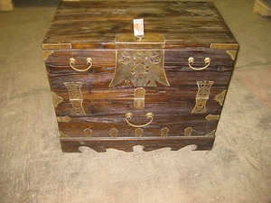 Cassapanca antica barocca comò medievale armadio legno massello larghezza70xaltezza 57 cm - Foto 1 di 3