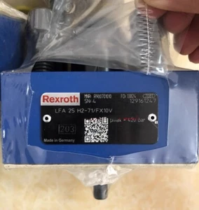 Rexroth R900701010 LFA25H2-71/FX10V Abdeckplatte UPS Versand - Bild 1 von 2