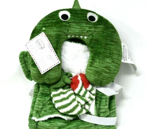 Set 3 pezzi moderni per bambini - set cuscino, coperta sherpa e calze dinosauro bambino verde nuovo con etichette - Foto 1 di 6