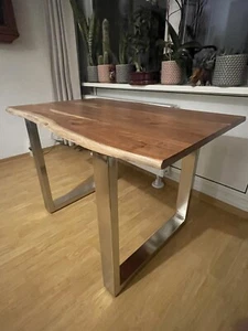 Esstisch Tisch massiv Holz Baumkante 4 Personen | gebraucht | Selbstabholer - Bild 1 von 10