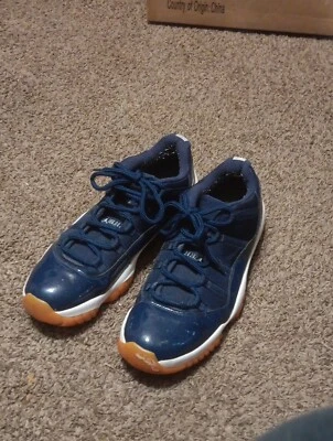 Talla 13 - Air Jordan 11 Retro Bajo Azul Marino Goma Foto 1 de 4