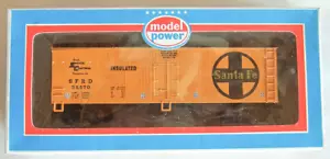 HO Model Power 9019: SANTA FE SHOCK CONTROL Wooden Reefer SFRD 35570, C6 - Picture 1 of 6