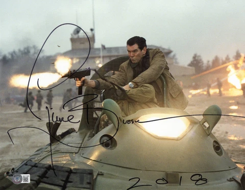 PIERCE BROSNAN SIGNED AUTOGRAPHED JAMES BOND 11X14 PHOTO BAS BECKETT COA Cover