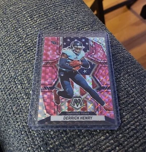 2022 Mosaic Football Derrick Henry #261 Pink Camo National Pride Titans - Picture 1 of 2