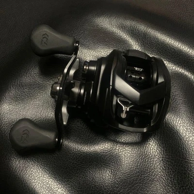 Daiwa Tatula TW 80 Baitcasting Reel 8:1 Gear Ratio No Customs Fees US - Image 1 of 3