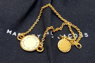 Pulseira Marc Jacobs cor dourada com bolsa - Imagem 1 de 4