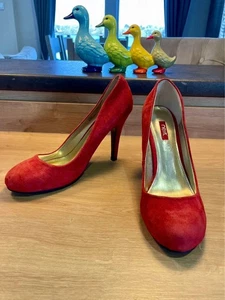 Next - Red Suede & Gold Leather - Heel Court Shoes - Size 7 - New - Picture 1 of 12