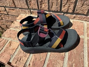Women’s Chacos Sandal Size 7- Navy/red/yellow/orange…So Comfortable!!! - Picture 1 of 4