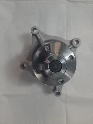 Bomba de agua motor premium Gates 43422 compatible con: Ford F250 y F350 2011-2022 Foto 1 de 4