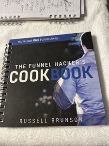 Russell Brunson THE FUNNEL HACKER'S COOKBOOK 2017 Spiral ClickFunnels EXCELLENT - Picture 1 of 2