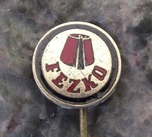 Antique Fezko Czechoslovakia Traditional Czech Fez Maker Hat Hatter Pin Badge - Picture 1 of 2