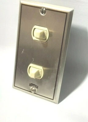 Interruptor de pared de 2 palancas Broan de colección NOS Broan cubierta dorada cepillada Foto 1 de 4