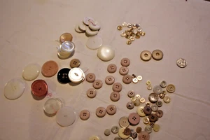 vintage Buttons large and small sets Bakelite, celluloid 100+ pcs off white - Picture 1 of 7