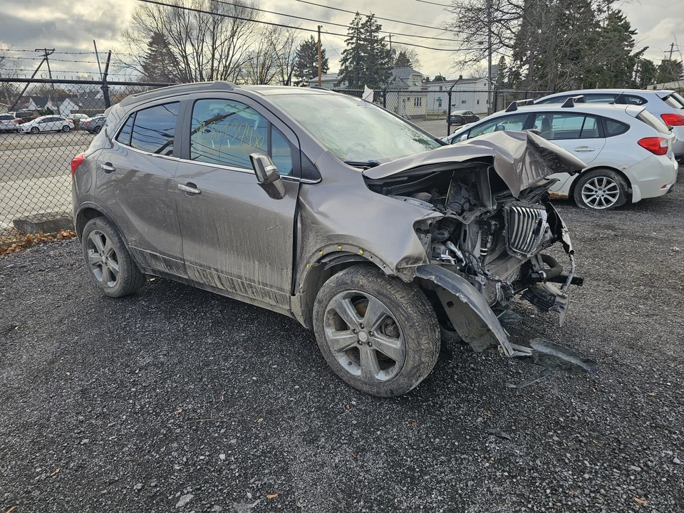 Cilindro maestro de freno usado se adapta a: Buick Encore 2014 grado A Foto 1 de 4
