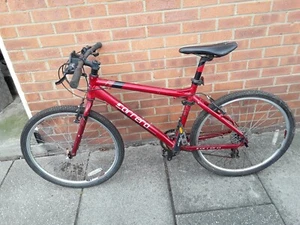 Men’s Red Carrera Hybird Bike 26 Wheels Ready To Ride - Picture 1 of 6
