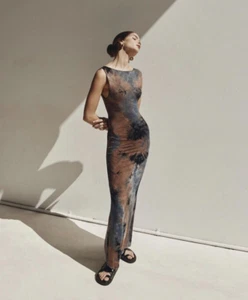 DISSH Dress Size M Medium Millen Blue Tie Dye Midi Maxi Sawyer Stretch Bodycon - Picture 1 of 12
