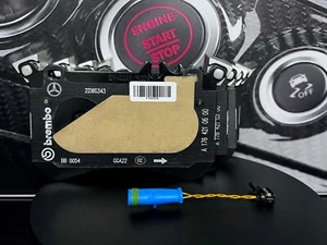 Genuine Mercedes-Benz W176 A-Class FRONT AMG Brake Pads & Sensor A0004206804 NEW - Picture 1 of 10