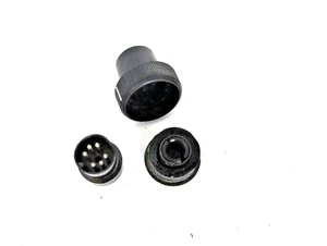 VOLVO Microprocessor Radio CR-4041 Volume Knob & CONN Cover - Picture 1 of 2