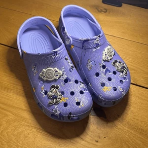 Disney 100th anniversary Mickey and friends crocs herren 11 - Bild 1 von 9