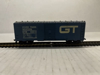 Lionel HO Scale #58614 Grand Trunk Western GTW Vintage Box Car - Image 1 of 4