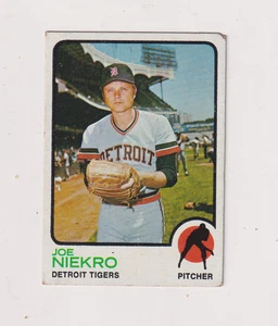 Joe Niekro 1973 Topps # 585 número alto en muy buen estado ¡Envío gratuito! - Imagen 1 de 2