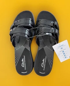 CLARKS Cloudsteppers Women’s Sz 8 Black Pat/Verni Noir Sandals Shoes Walk On Air - Picture 1 of 6