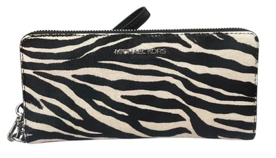 Cartera continental de viaje grande Michael Kors Jet Set - estampado cebra- blanco y negro Foto 1 de 3