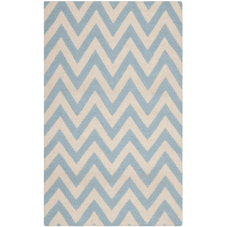 Safavieh Blue/ Ivory Flat weave Wool Area Rug 2' 6 x 4' - Image 1 of 1