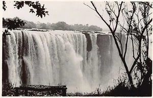 Zimbabwe - Victoria Falls - A view of the Main Falls from the Rain Forest - Publ - Picture 1 of 2