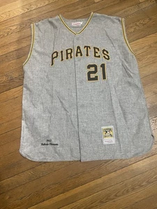 Vintage Mitchell & Ness Pittsburgh Pirates Roberto Clemente 1962 Jersey Size 3XL - Picture 1 of 8
