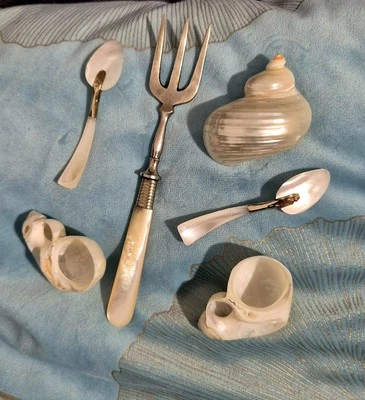 Perlmutt Löffel + Gabel+3xMuscheln für Servietten.  - Bild 1 von 4