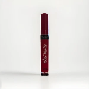 Victoria’s Secret Velvet Matte Cream Lip Stain OBSESSED 3.1g/.11 oz New SEALED - Picture 1 of 5