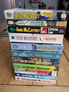 Anne McCaffrey~ Paperback Books Lot of 11 Titles Various Series Science Fiction - Bild 1 von 5