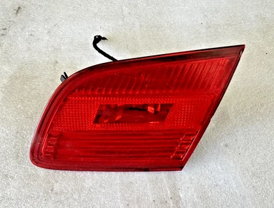 Luz trasera BMW BMW 335i R Conv, montada en tapa, R. 07 08 09 10 Foto 1 de 4