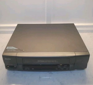 Sanyo VWM-360 4 Head VCR Tested And Working Condition No Remote - Picture 1 of 7