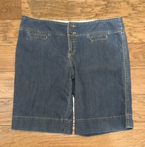 MADISON Medium Wash Jean Bermuda Shorts Gold Topstitching Cotton Blend Ladies 16 - Picture 1 of 6