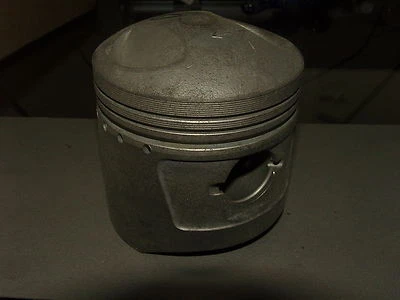 Nuevo de Lote Antiguo Yamaha OEM Pistón STD 1970-1971 XS1 1972 XS2 1973 TX650 256-11631-02-96 Foto 1 de 4