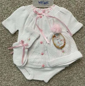 Will'beth Sweet Newborn Baby Girl White/Pink Knit Set Booties Hat Take-Me-Home - Picture 1 of 2