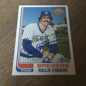 Autographed Topps Fan Favorites Rollie Fingers HOF. #E-1 - Picture 1 of 1