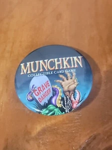 Munchkin Collectible Card Game 1.5" Promo Button Pin - Picture 1 of 3