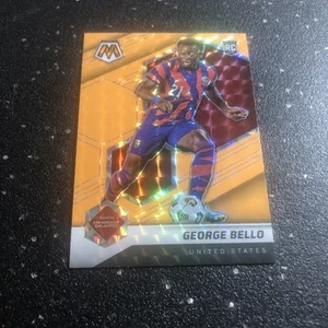 George Bello RC 2021-22 Panini Mosaic FIFA Road To World Cup Orange Mosaic Prizm - Bild 1 von 2