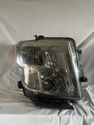 Faro derecho Nissan Titan 2017 halógeno pieza de repuesto OEM de fábrica Foto 1 de 4