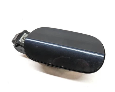 AUDI A8 2011-2018 (D4 4H) A8L (distancia entre ejes larga) puerta del tanque de combustible (gris) con carcasa Foto 1 de 4