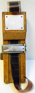 COLLEUSE COLLECTOR - 35m/m - TBE- en BOIS - UFA -Circa années 1920/30 - Foto 1 di 2