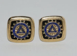 COSMOPOLITAN INTERNATIONAL UNITY SERVICE ACTION CUFFLINKS Gold Tone - Picture 1 of 6