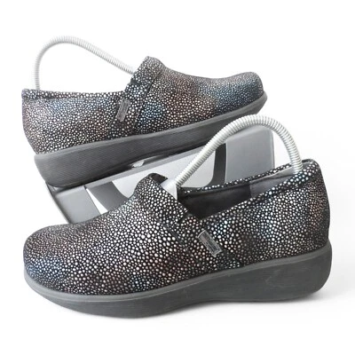 Zuecos de enfermería iridiscentes Grey's Anatomy de SoftWalk Meredith para mujer 8,5 M Foto 1 de 4