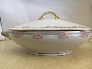 VTG WHITE "KARLSBAD AUSTRIA" VEGETABLE BOWL ~ ROSE PATTERN ~ MARKED - Picture 1 of 7