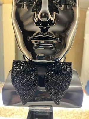 Pajarita de satén de seda hecha a mano de cristal negro: preatada para hombre totalmente ajustable Foto 1 de 4